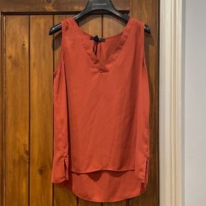 Sleeveless blouse